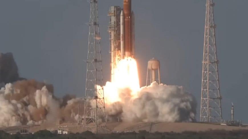 NASA отправило экипаж к Луне впервые за 53 года: старт миссии «Артемида-2»
