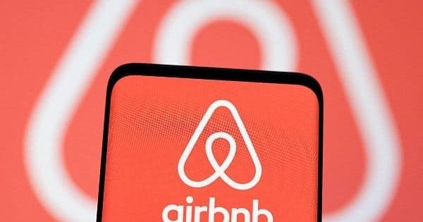 Airbnb строит туристическую экосистему: багаж, трансферы и аренда авто уже этим летом