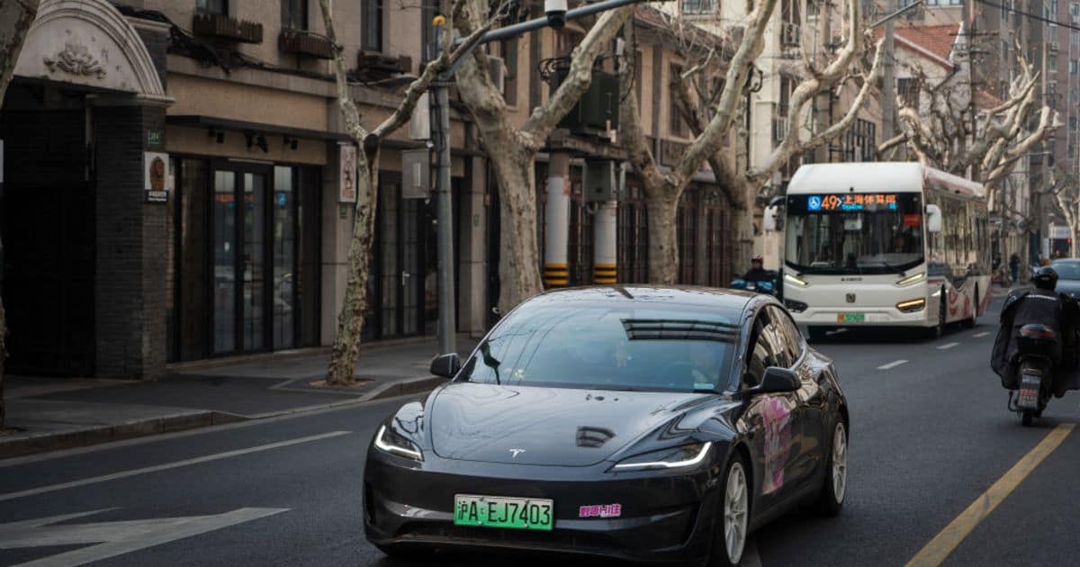 Tesla опровергает версию об Autopilot после смертельной аварии в Техасе