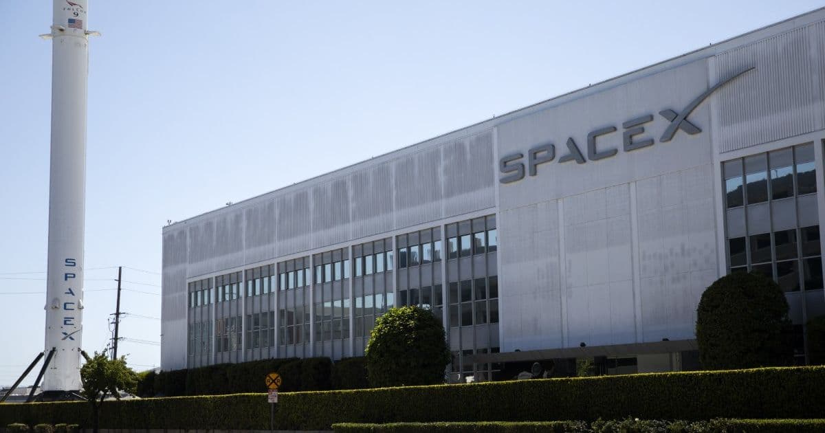 SpaceX планирует вложить до $119 млрд в завод по производству чипов Terafab в Техасе