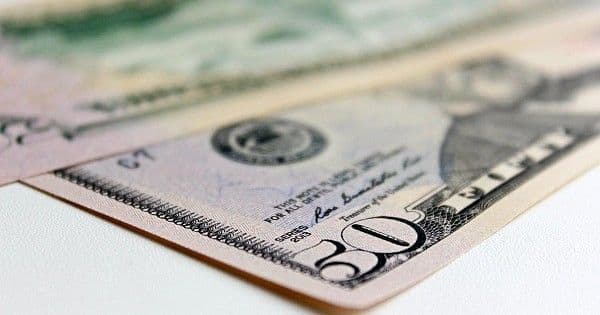 Anthropic привлекает $30 млрд при оценке $900 млрд — партнёр EPAM стал дороже большинства публичных компаний
