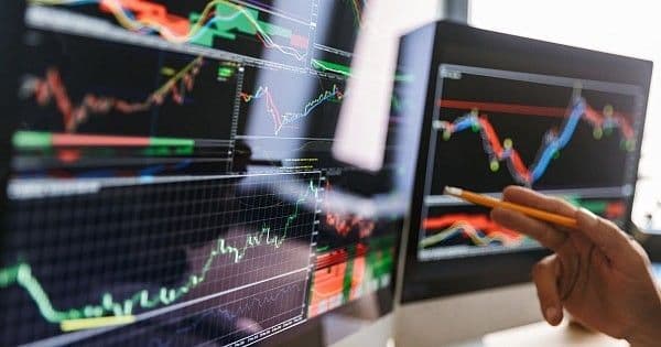 Мосбиржа для белорусов: что покупать, сколько зарабатывать и как платить налоги