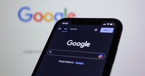 Google перестраивает поиск впервые за 25 лет: диалог вместо строки запроса