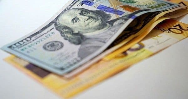 Белорусские компании вернулись к чистым покупкам валюты в мае 2026 года