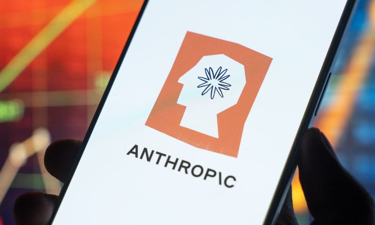 Anthropic не вела переговоров с Белым домом о доле правительства в компании