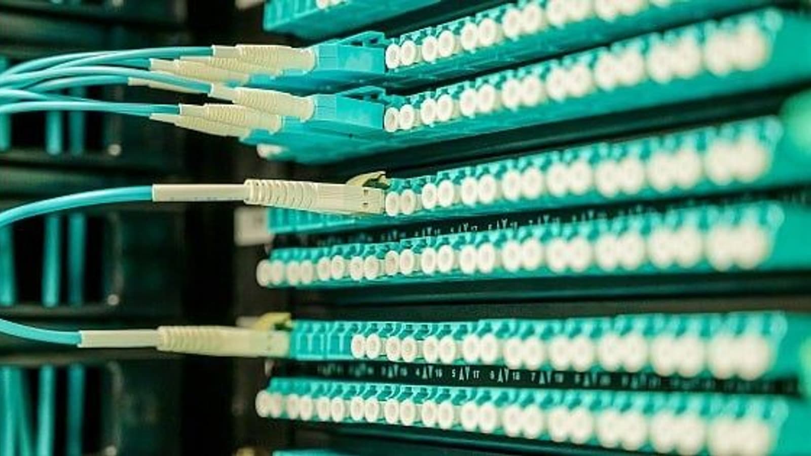 DDoS-атака обрушила интернет у тысяч абонентов «Космос ТВ» в Минске