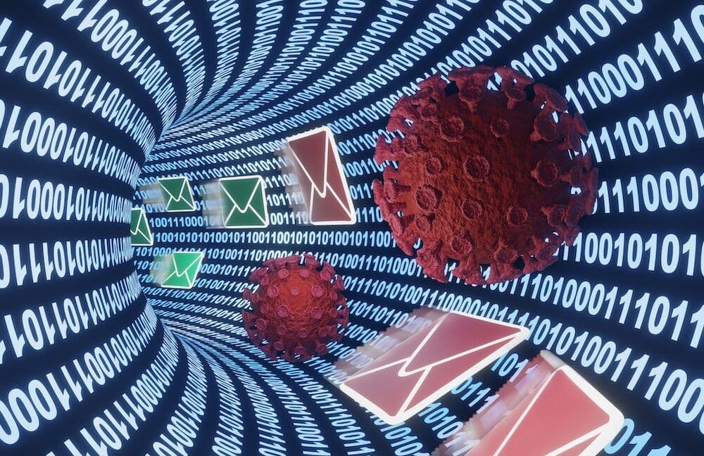 Самораспространяющийся вирус атаковал open-source и стёр данные в Иране