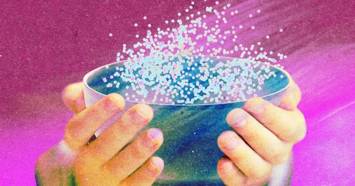 Китайские IT-специалисты обучают ИИ-двойников и ищут способы сопротивления