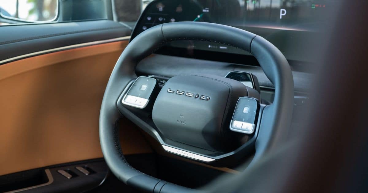 Lucid Motors отозвала прогноз по производству на 2025 год из-за смены CEO и сокращений