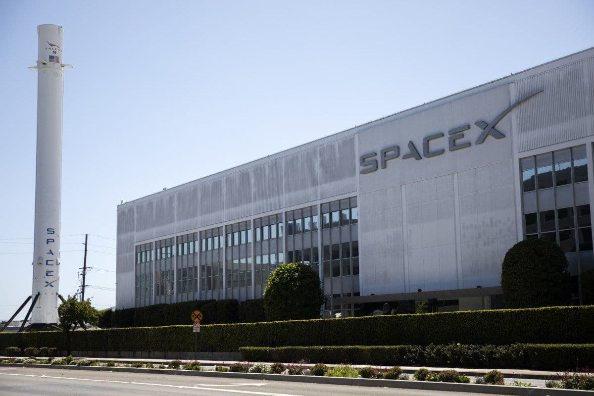 SpaceX планирует вложить до $119 млрд в завод по производству чипов Terafab в Техасе