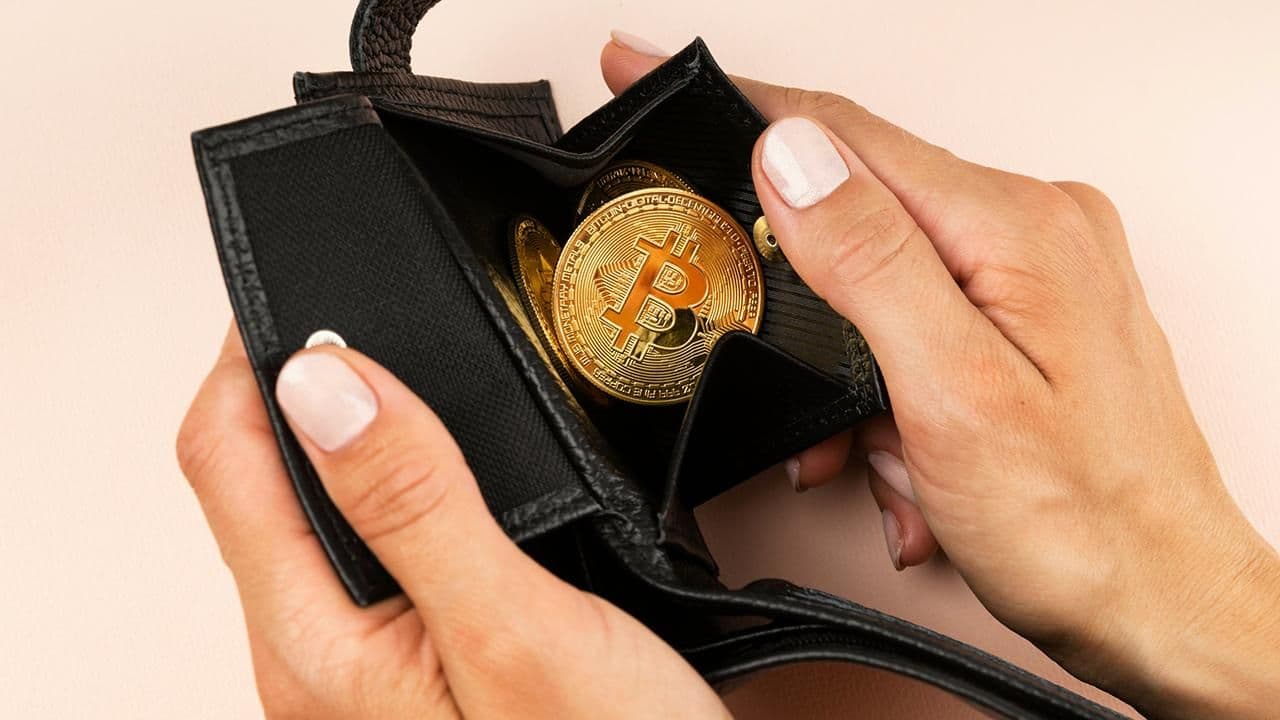 Криптовалюты просели на 2–5% за сутки: что происходит с BTC, ETH и SOL