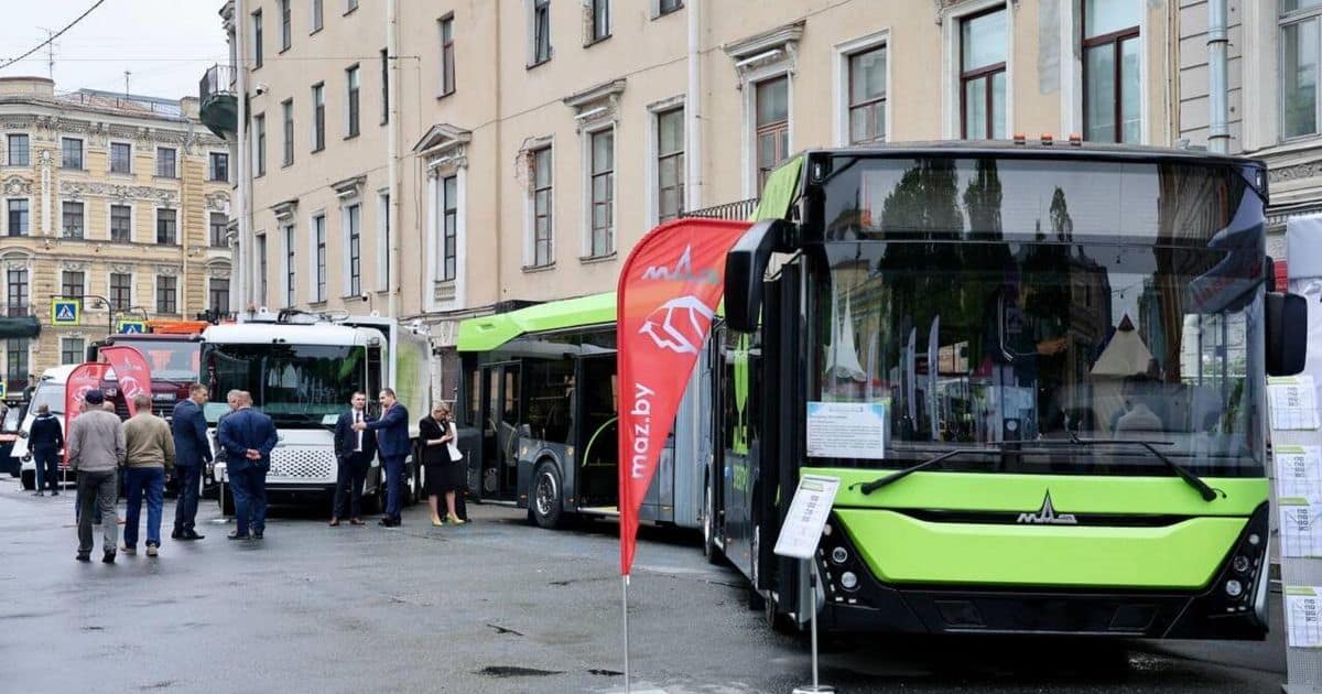 МАЗ представил электробус МАЗ 305Е: 588 кВт·ч батарея и 240 км без подзарядки