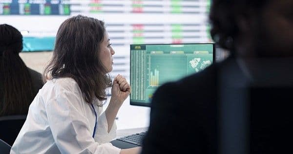 Токены вместо акций и «одно окно» для инвестора: что меняет новый закон о рынке ценных бумаг в Беларуси