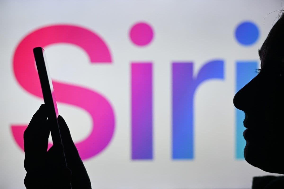 Apple переделала Siri: новый ИИ-ассистент бросает вызов ChatGPT и Claude