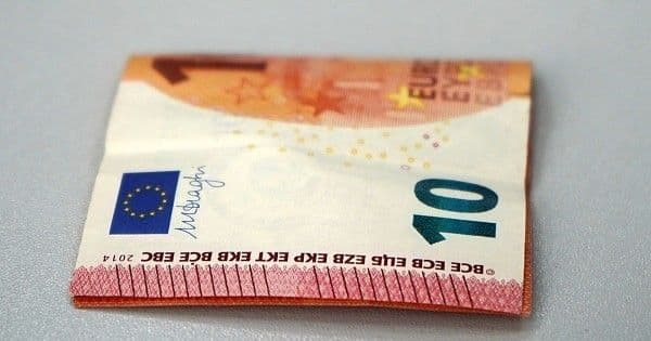 ЕЦБ впервые с 2023 года повысил ставки: что стоит за разворотом политики
