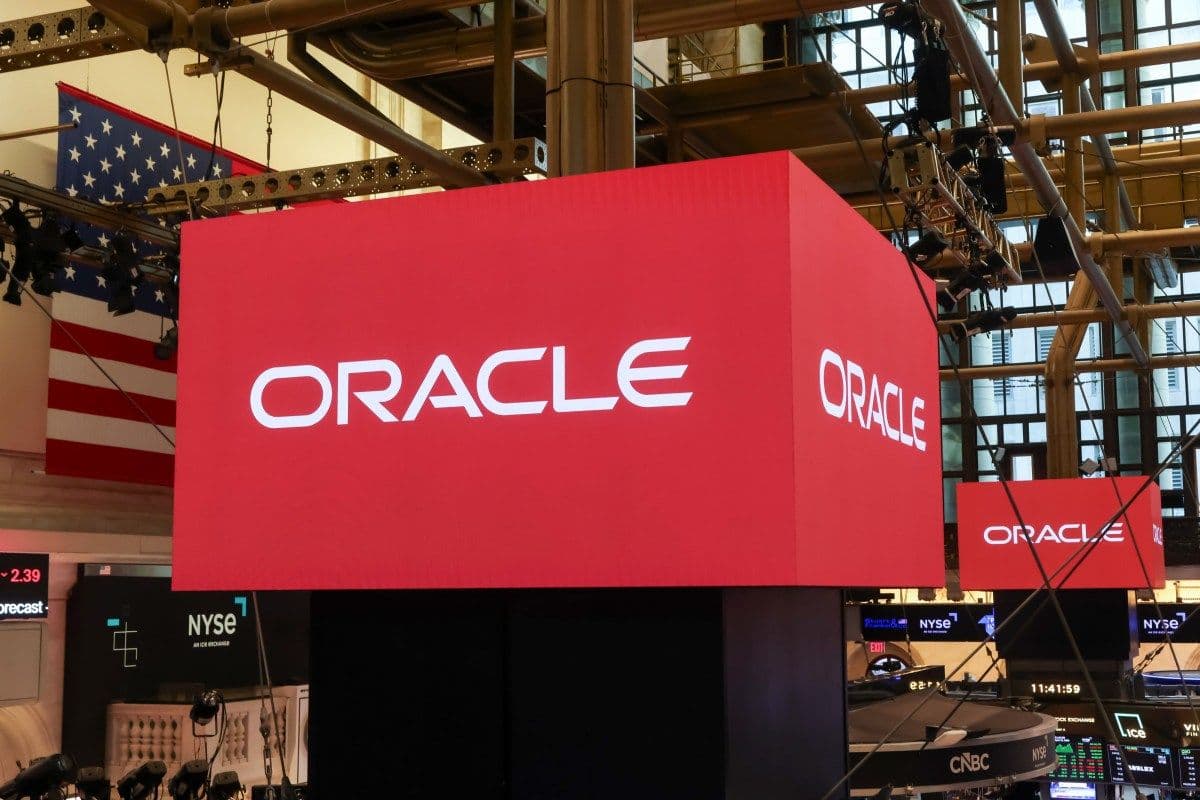 Oracle не успела закрыть дыру в PeopleSoft — хакеры взломали 100+ компаний
