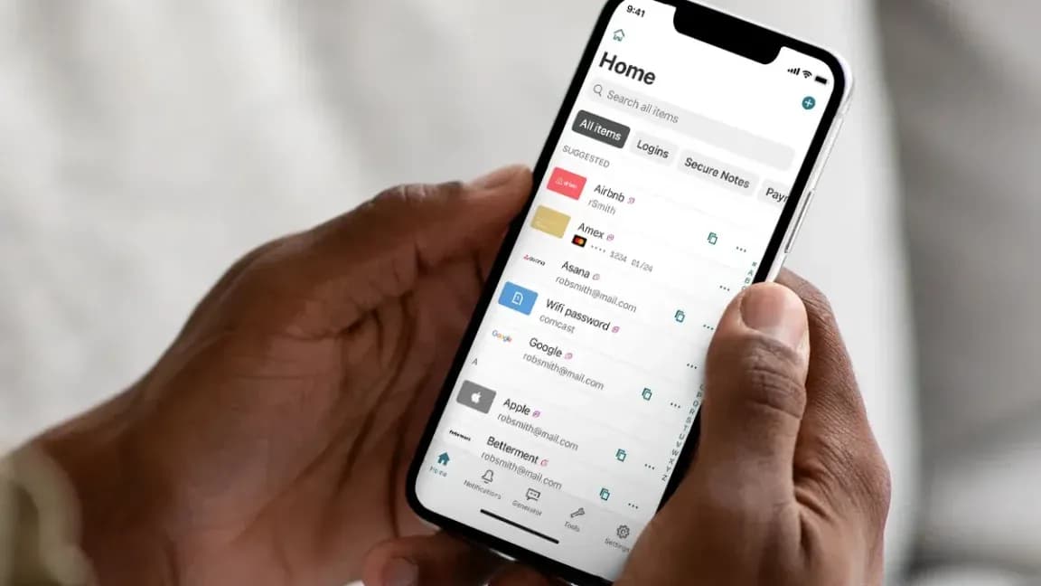 Dashlane сообщила о краже 20 зашифрованных хранилищ паролей — и запутала всех