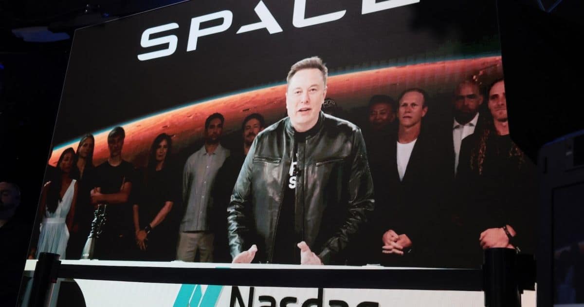 SpaceX обогнала Tesla по капитализации: что означает IPO для рынка транспорта