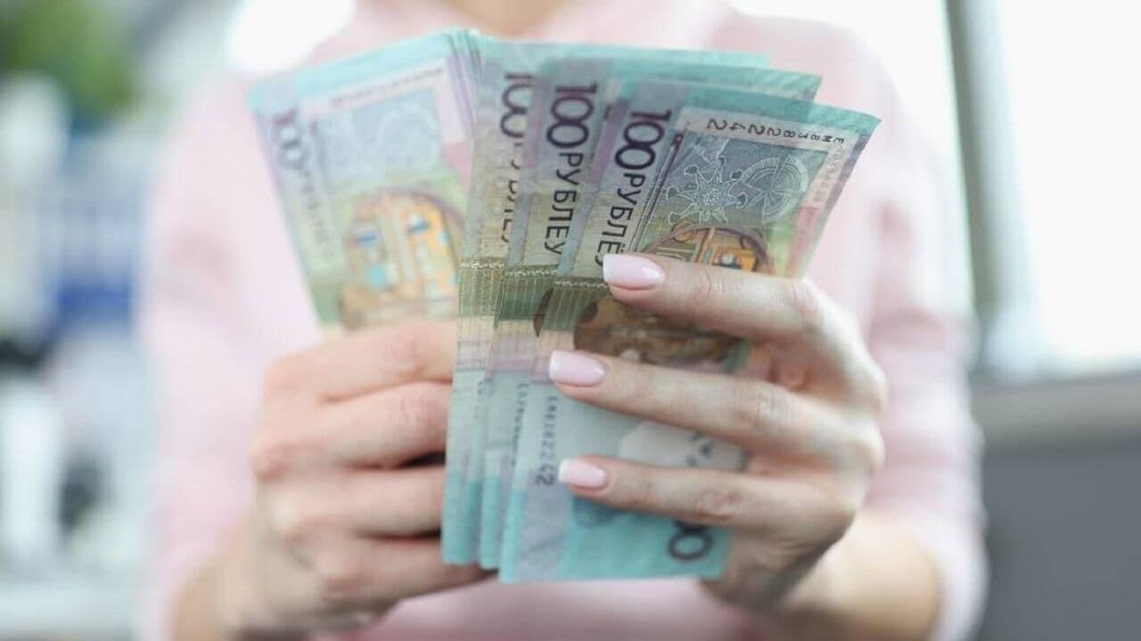 Белорусы должны банкам 31,1 млрд рублей: просрочка остаётся ниже 0,2%