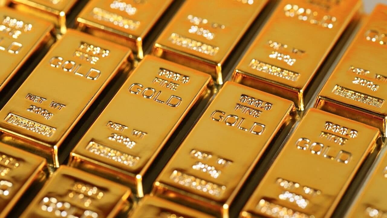 Goldman Sachs урезал прогноз по золоту на $500: цель снижена до $4900 за унцию