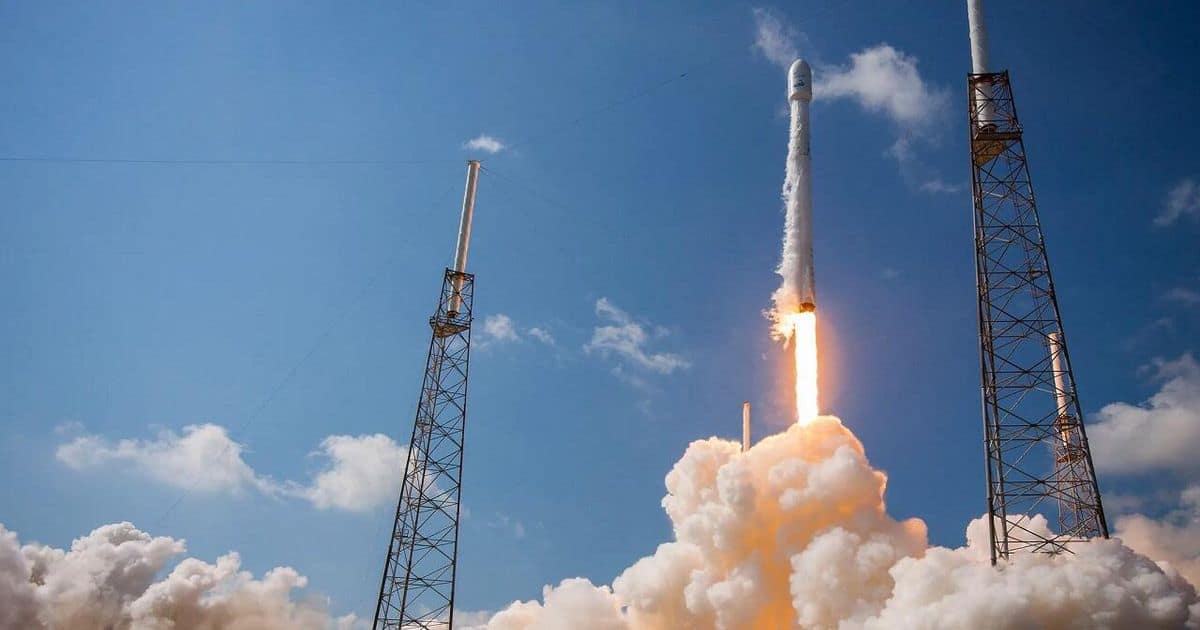 SpaceX открывает орбитальное производство: первый запуск программы Starfall состоялся 19 июня