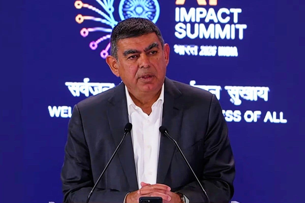 Бывший CEO Infosys поднял $32 млн на стартап, который хочет заменить IT-аутсорсинг ИИ