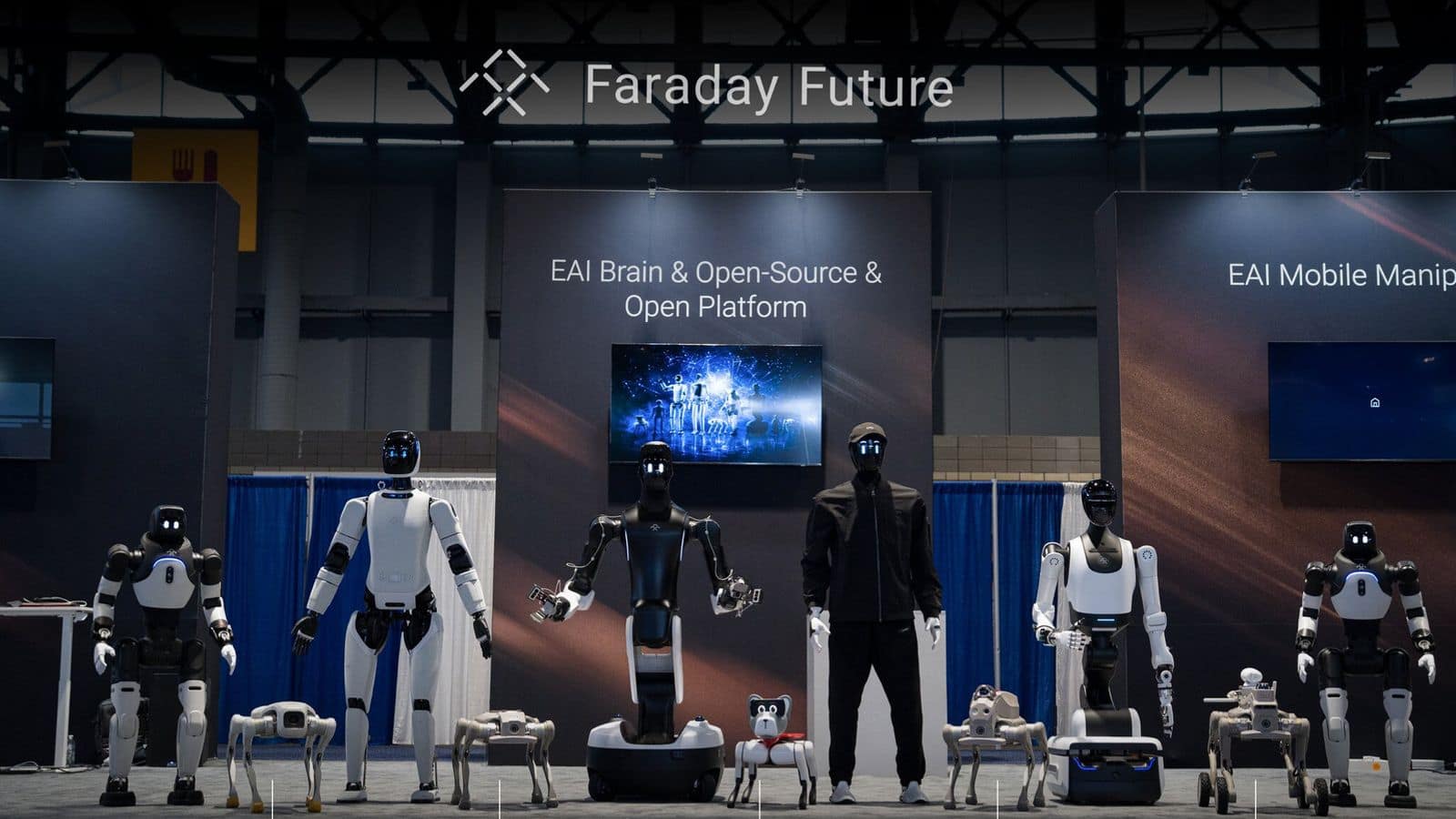 Faraday Future продала 15 электромобилей — и теперь хочет продавать роботов за $90 000
