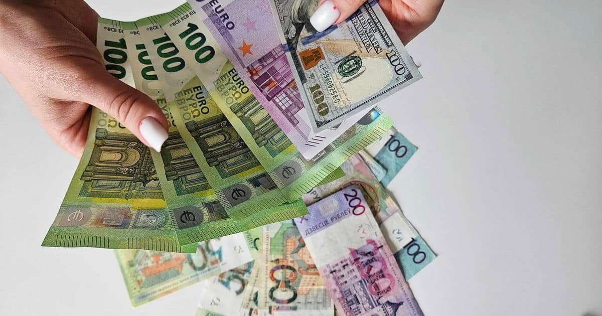 Доллар развернулся вверх: что ждёт курс BYN во второй половине июня