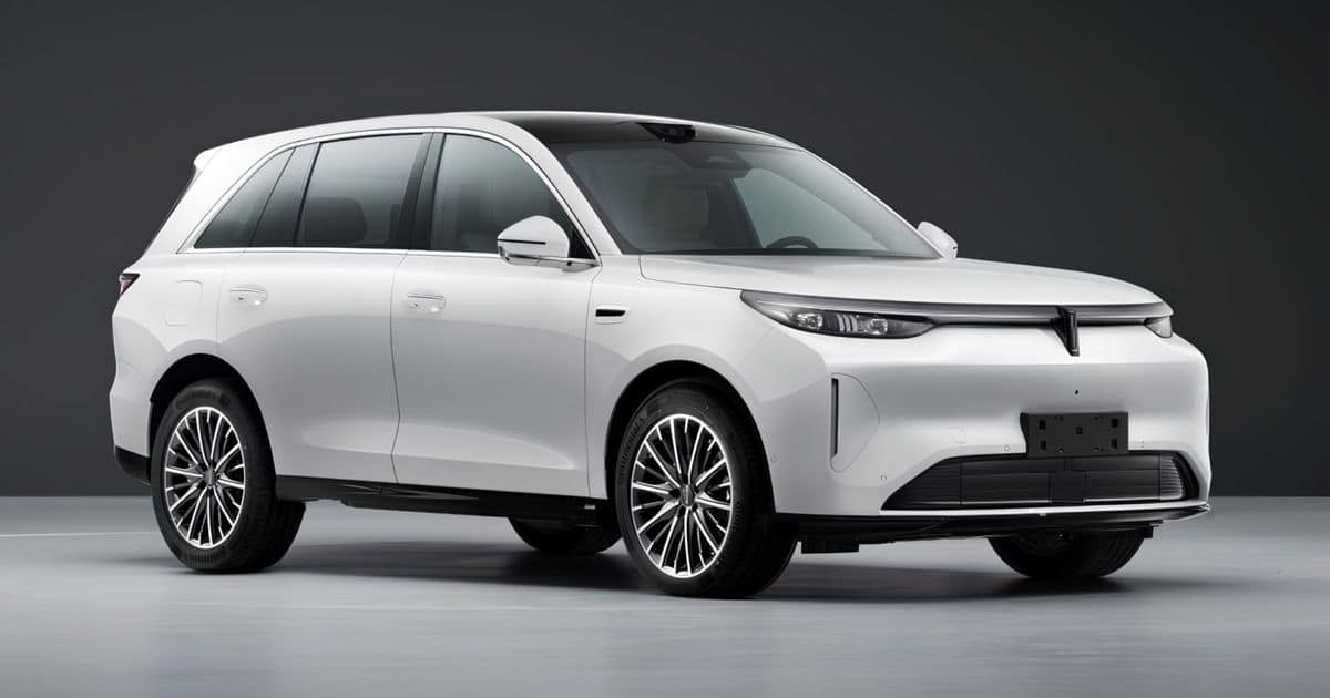 GWM Wey V8X: китайский автогигант выводит 724-сильный электрокроссовер в премиум-сегмент