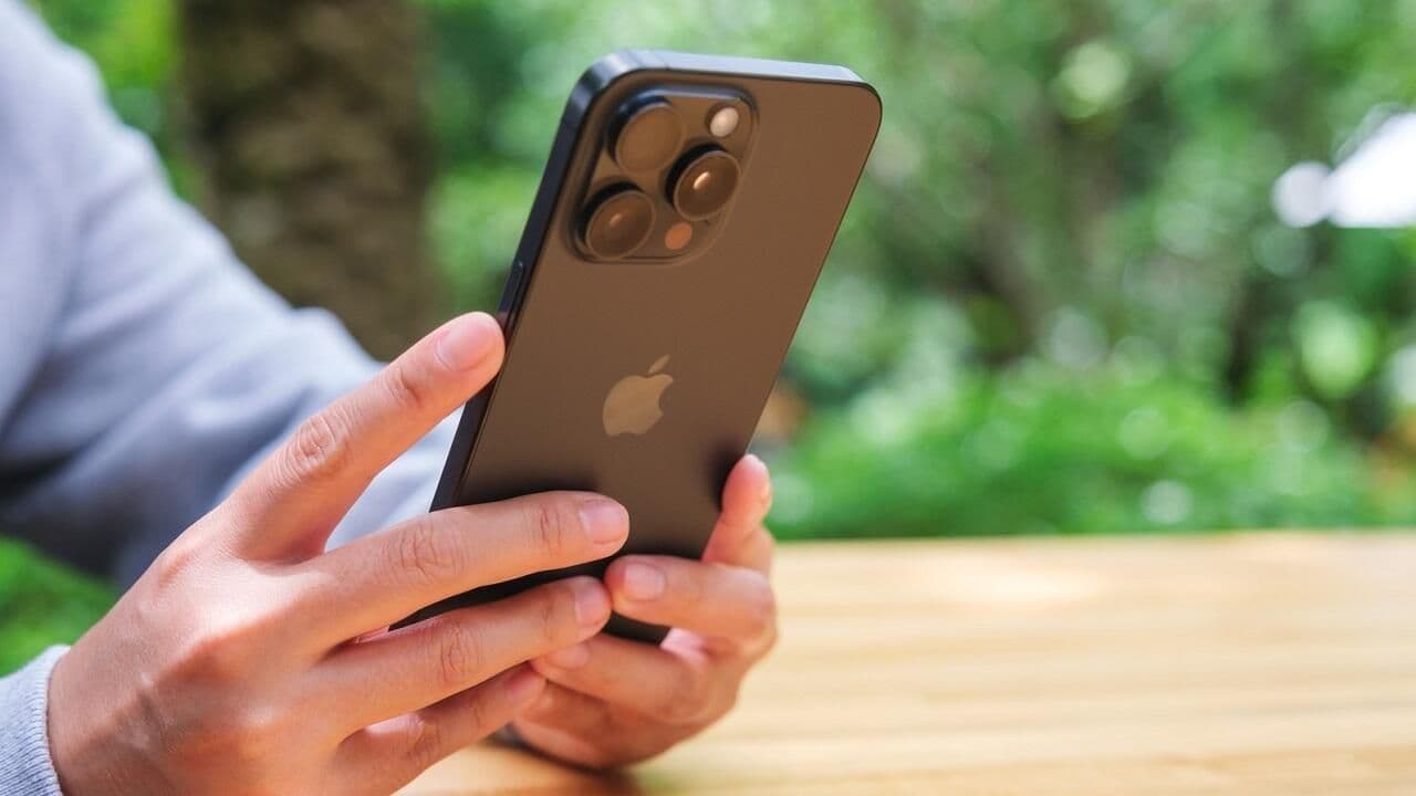 Альфа Банк потерял iOS-приложение INSNC, но восстановил «Умный Попутчик»