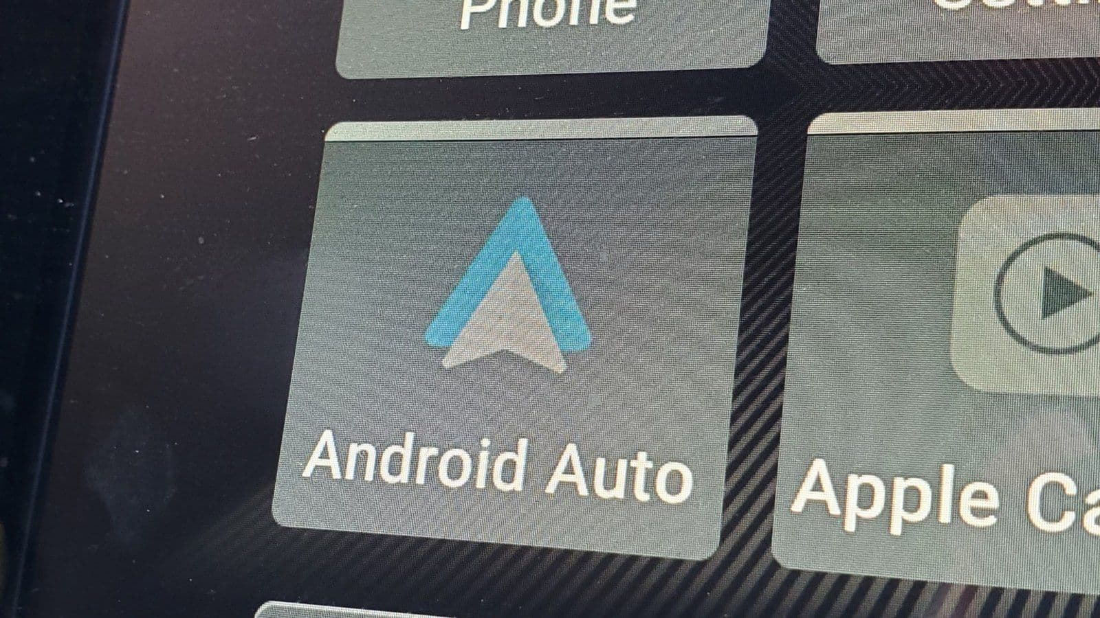 Скрытое меню разработчика в Android Auto: как открыть и что там найти