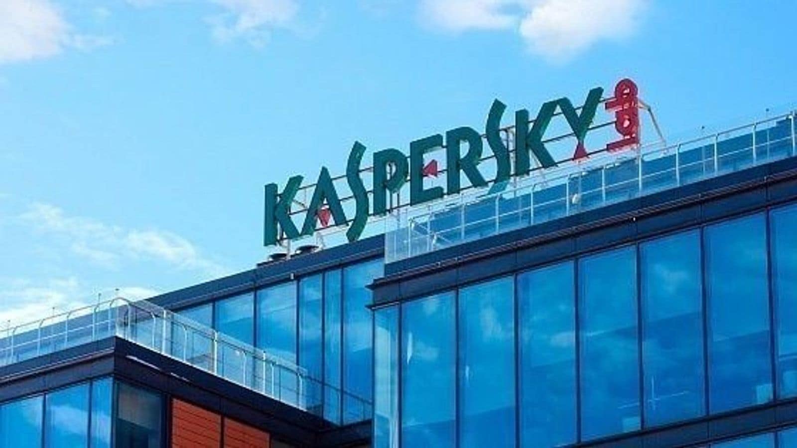 «Лаборатория Касперского» показала прототип смартфона с российской ОС, который нельзя взломать