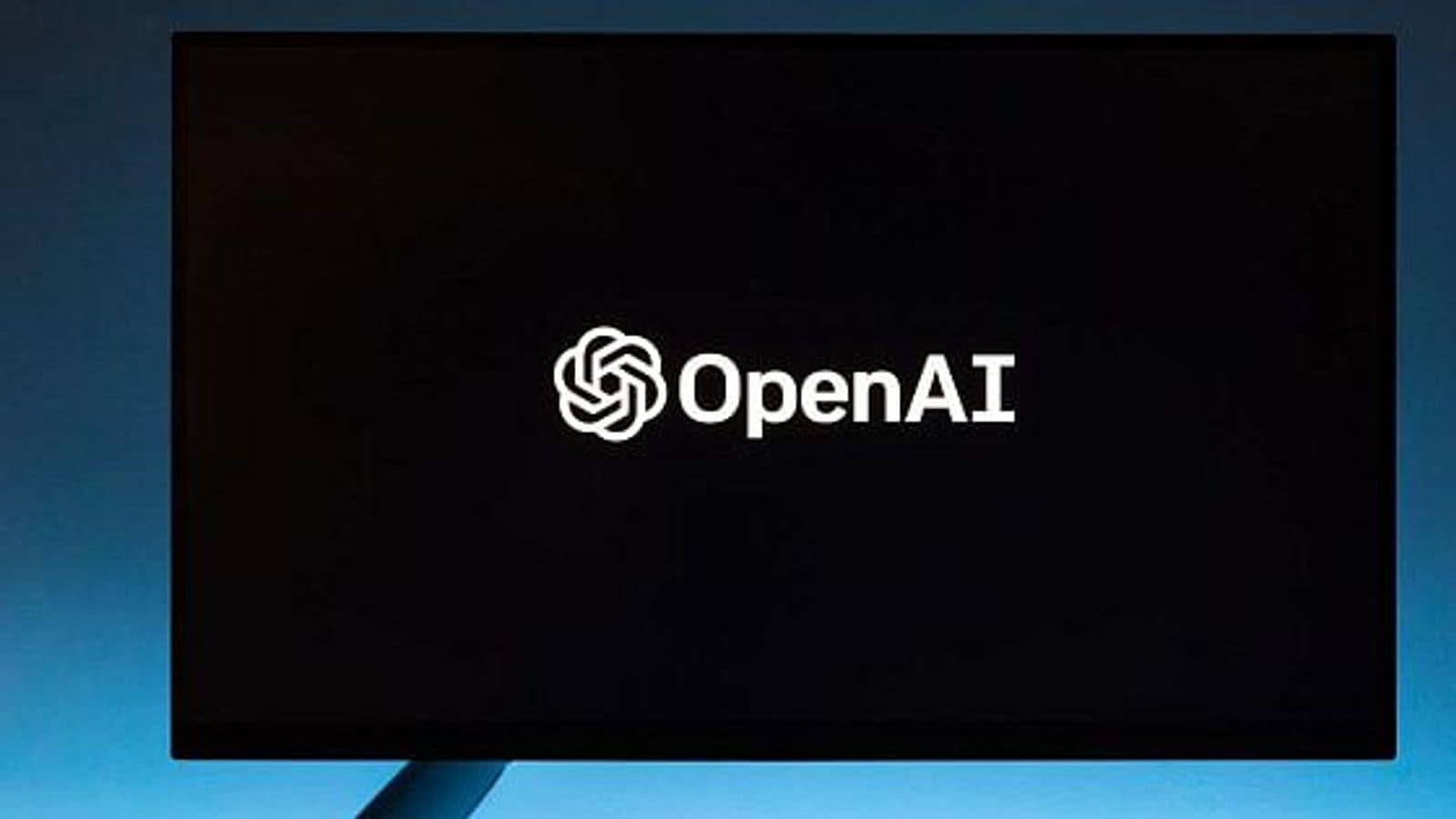 OpenAI потеряла $39 млрд в 2025 году и готовится к IPO на фоне гонки с Anthropic