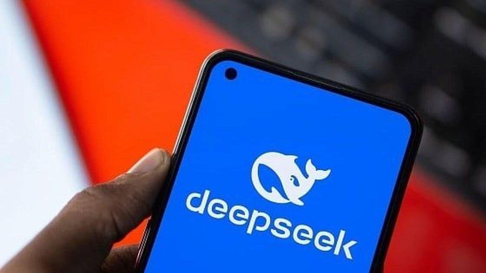 DeepSeek закрыл первый раунд на $7,4 млрд при оценке выше $50 млрд