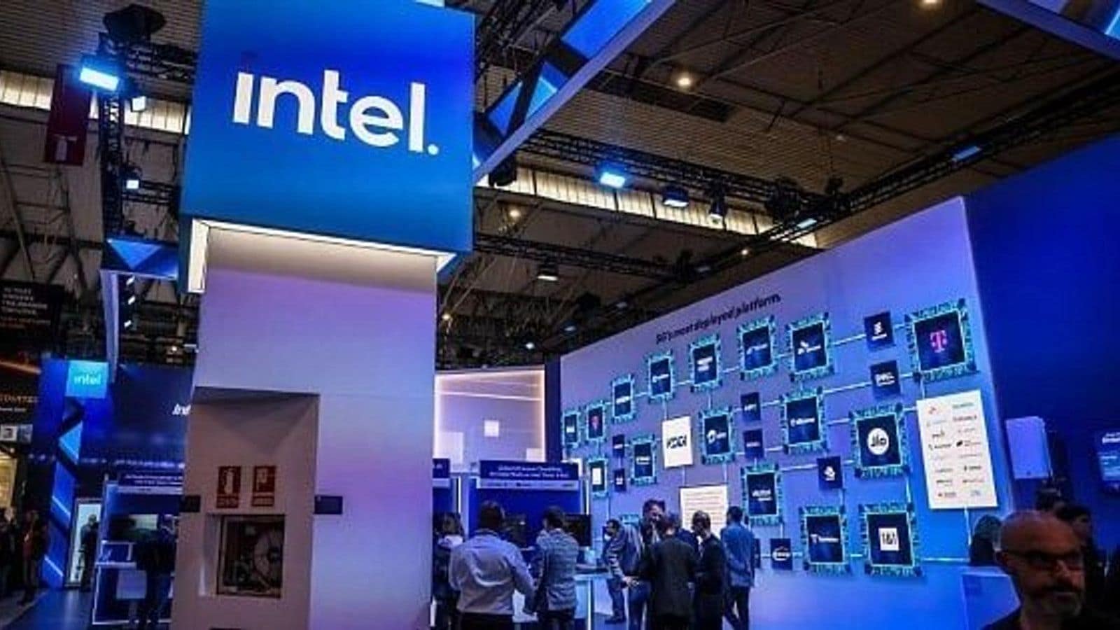 Intel на взлёте: как господдержка и партнёрства вернули интерес инвесторов