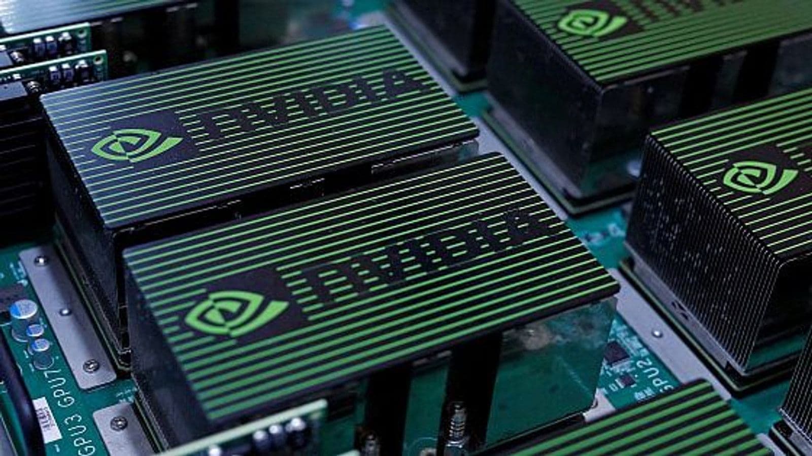 Капитализация Nvidia снова пробила отметку $5 трлн на фоне ИИ-бума