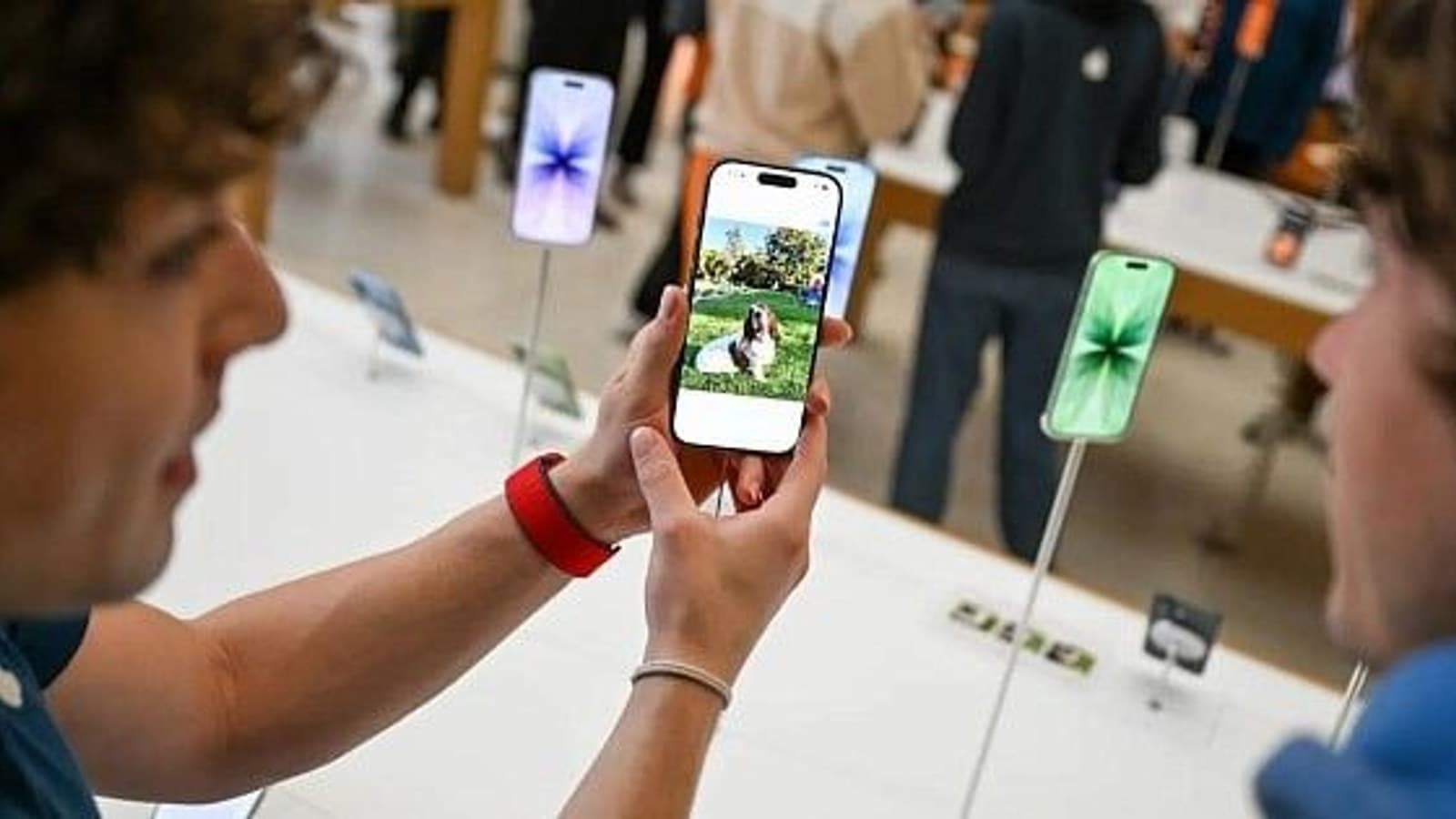 Apple добавит ИИ-редактирование фото в iPhone и iPad осенью 2025 года