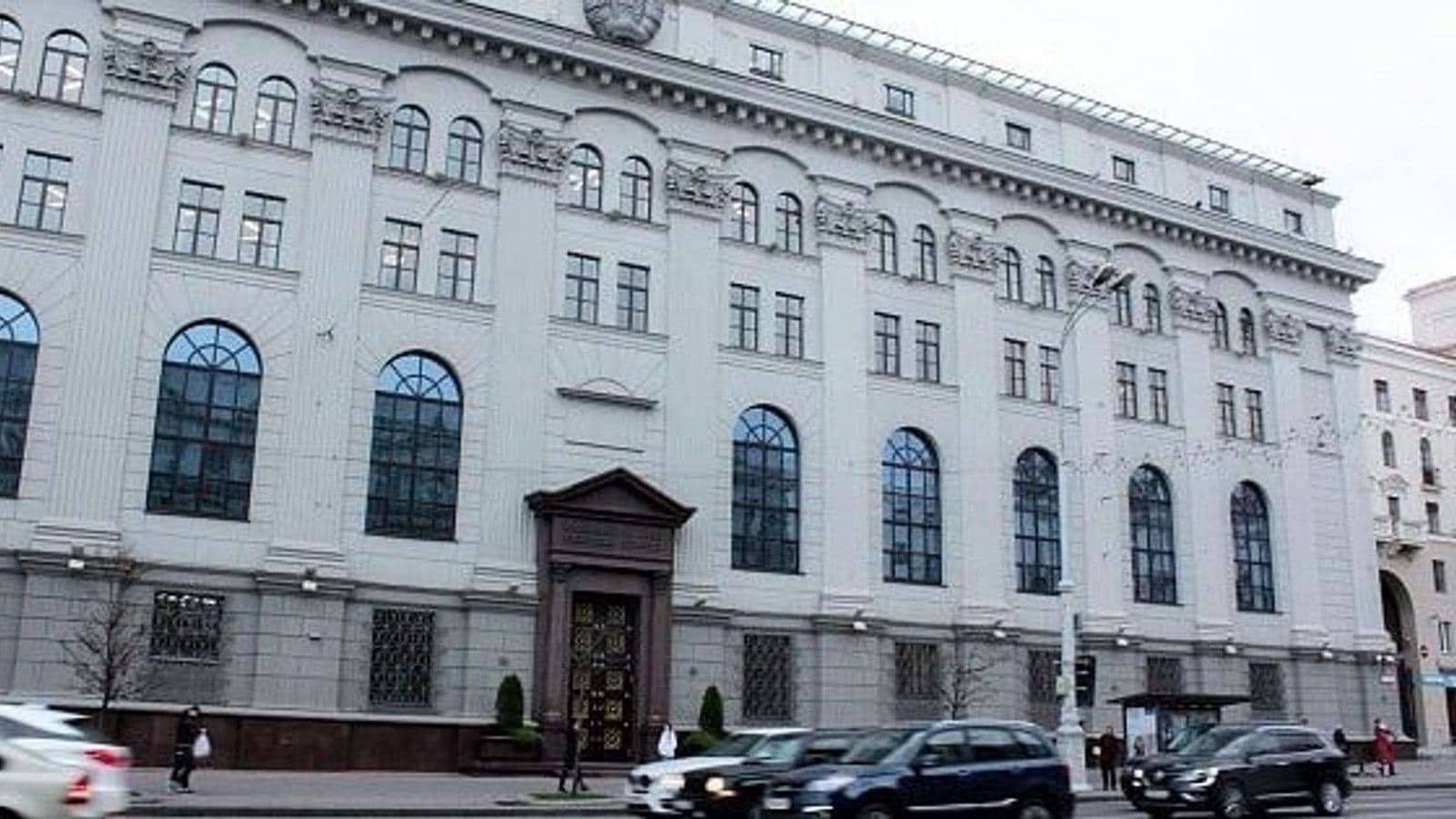 Безнал в Беларуси приближается к 70%: Нацбанк метит в 80% без административного давления