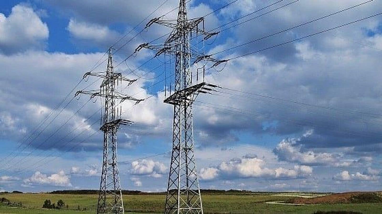 Беларусь рассчитывает зарабатывать до $500 млн в год на экспорте электроэнергии в ЕАЭС