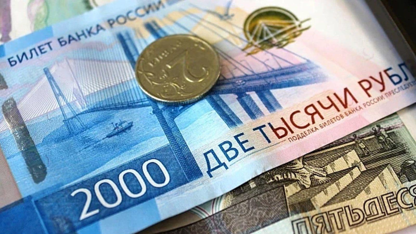 Белорусские банки вводят комиссии на российские наличные: что стоит за новой тарифной политикой