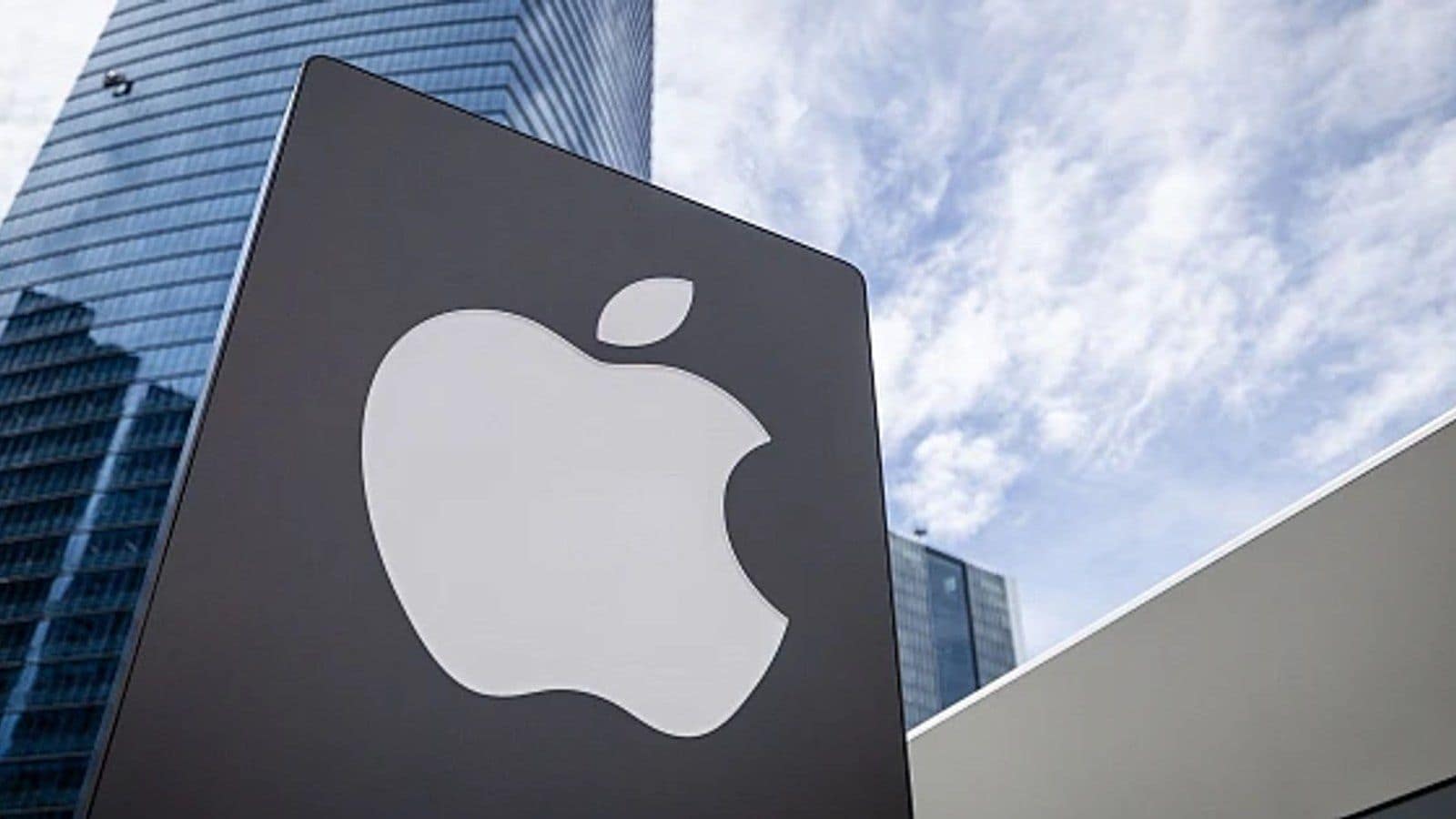 Apple захватила 90% рынка смарт-часов с локальным ИИ — данные Counterpoint Research