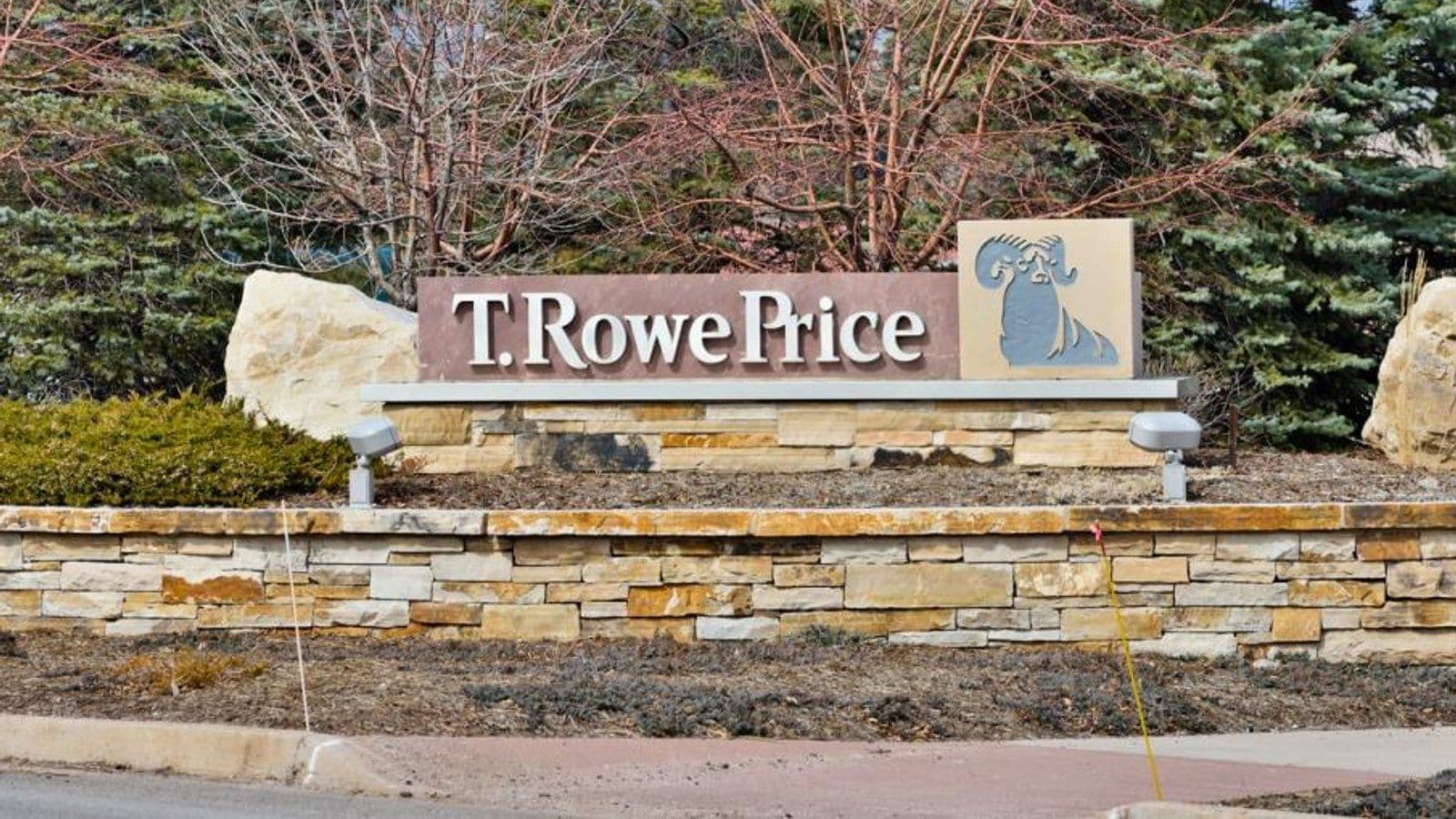 T. Rowe Price запустил первый активно управляемый мультитокенный крипто-ETF с активами $1,9 трлн под управлением